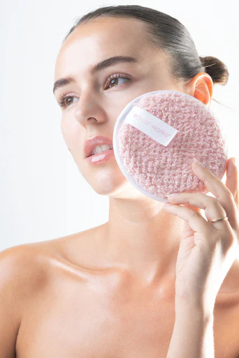 Brushworks Reusable Makeup Remover Pads 3 Pack - Image 3