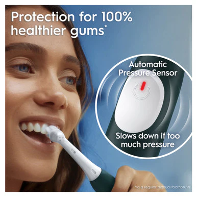 Oral-B iO2 Forest Green Electric Toothbrush + Travel Case - Image 3