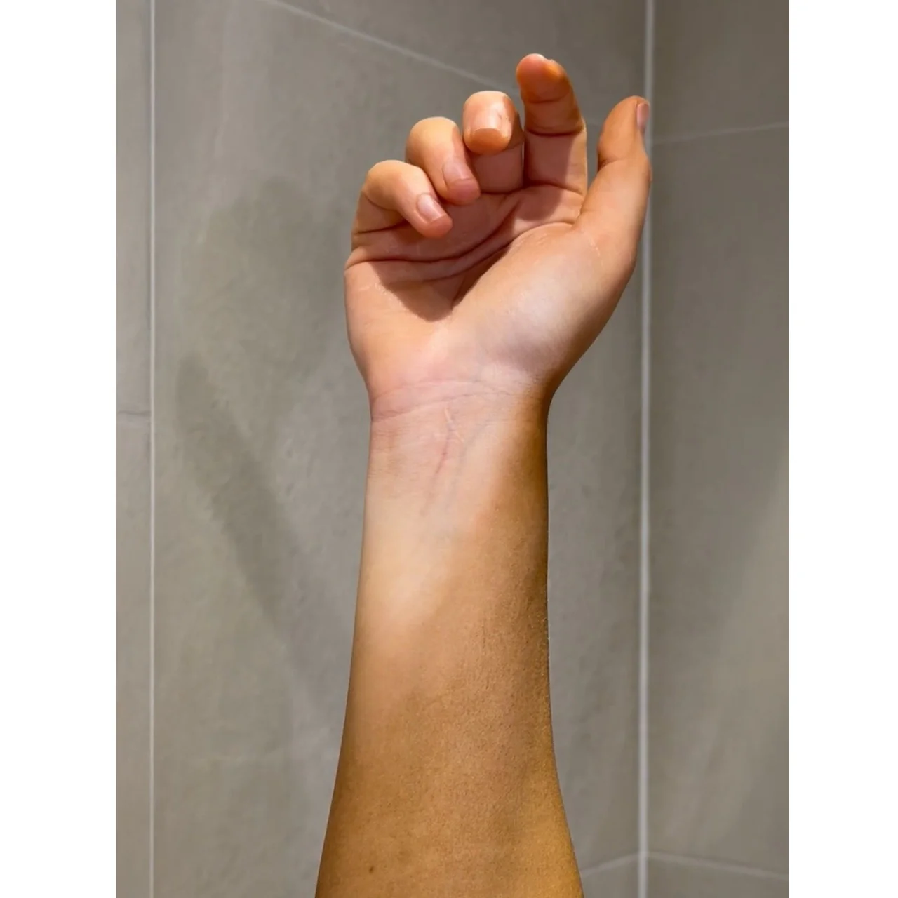 Rose & Caramel Purity Reset 4-in-1 Self Tan Removing Gloves 150g - Image 5